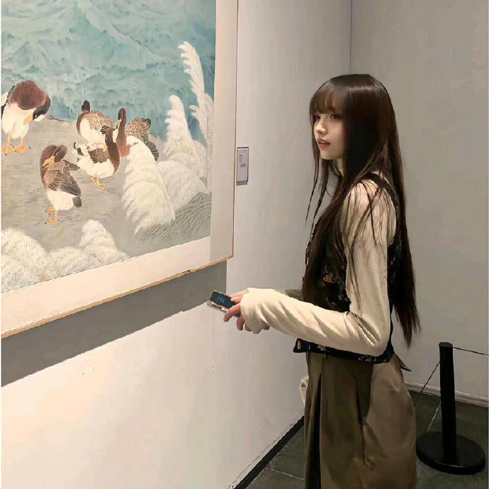 Wechat艺术感女生头像