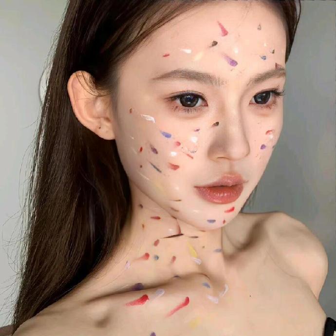 Wechat艺术感女生头像